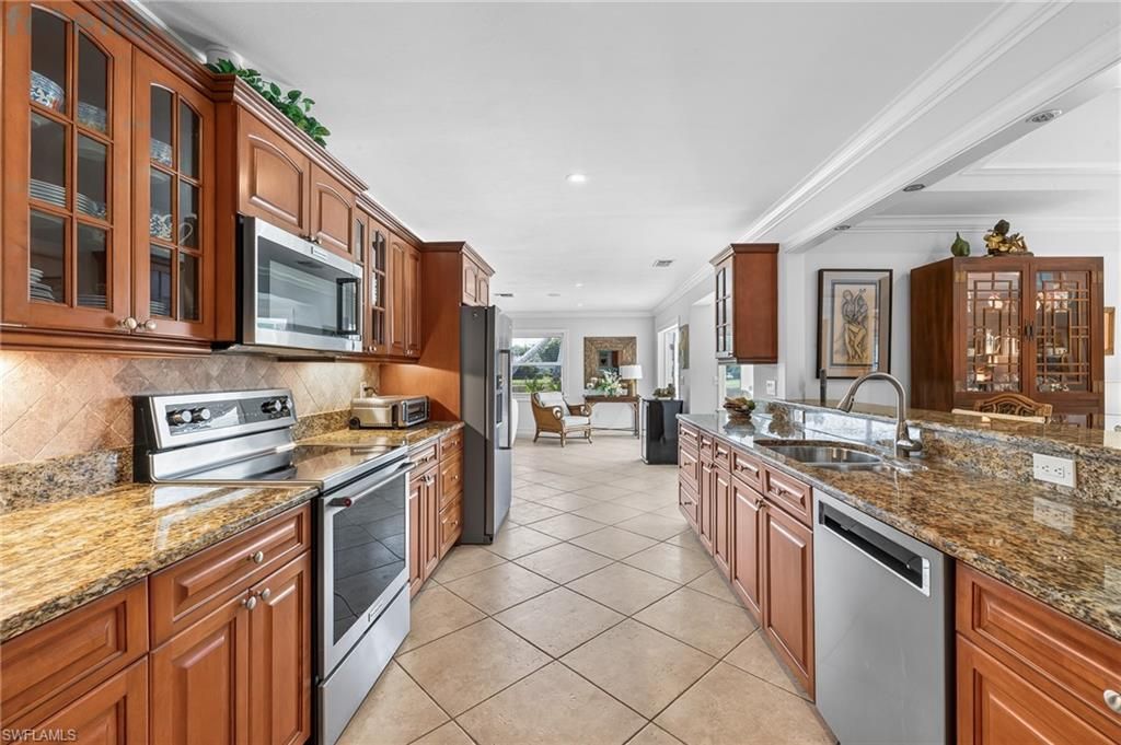 1904 Countess Ct, Naples, FL 34110 Photo
