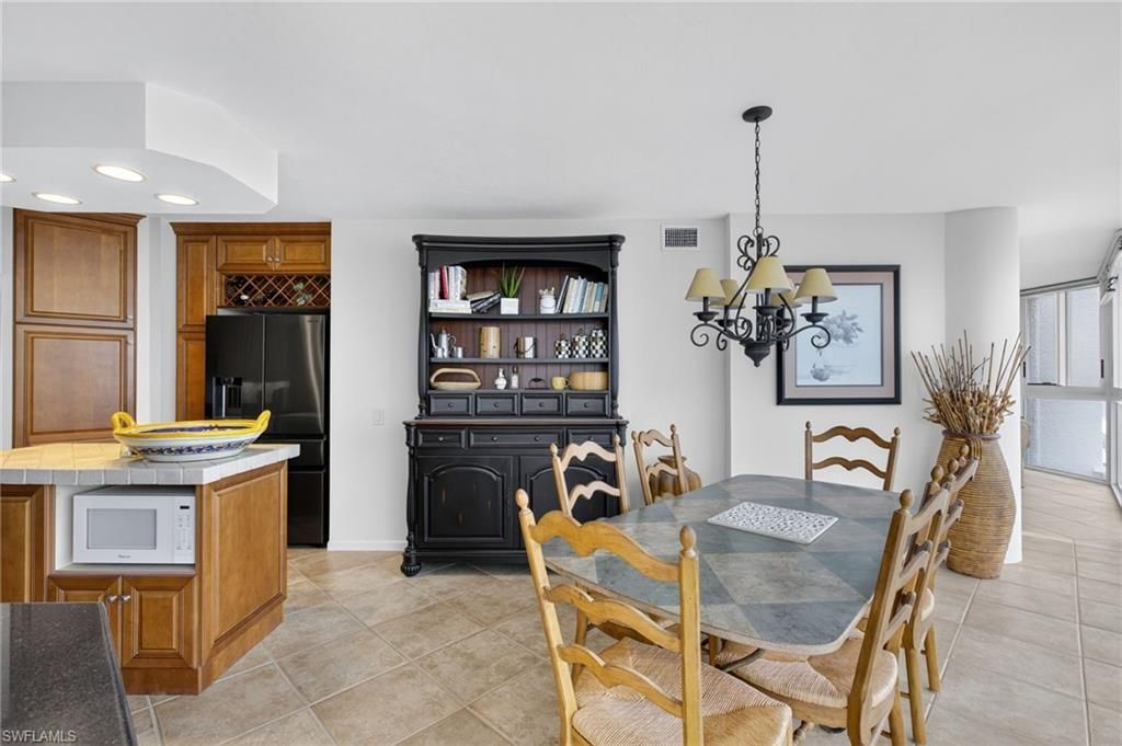 4041 Gulf Shore Blvd N, Unit 1807, Naples, FL 34103 Photo