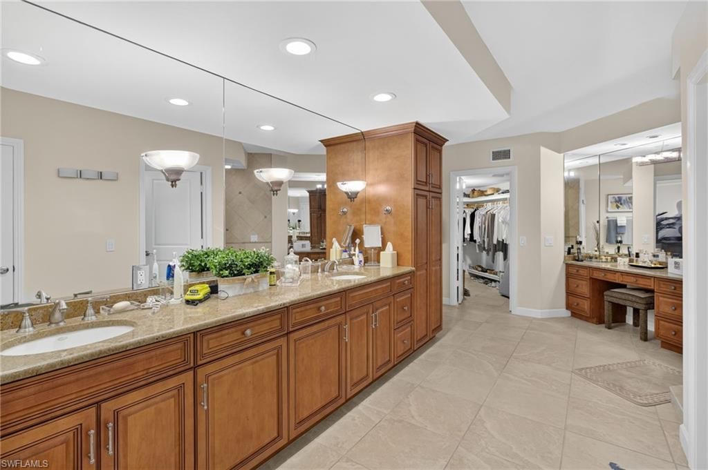 4041 Gulf Shore Blvd N, Unit 1807, Naples, FL 34103 Photo