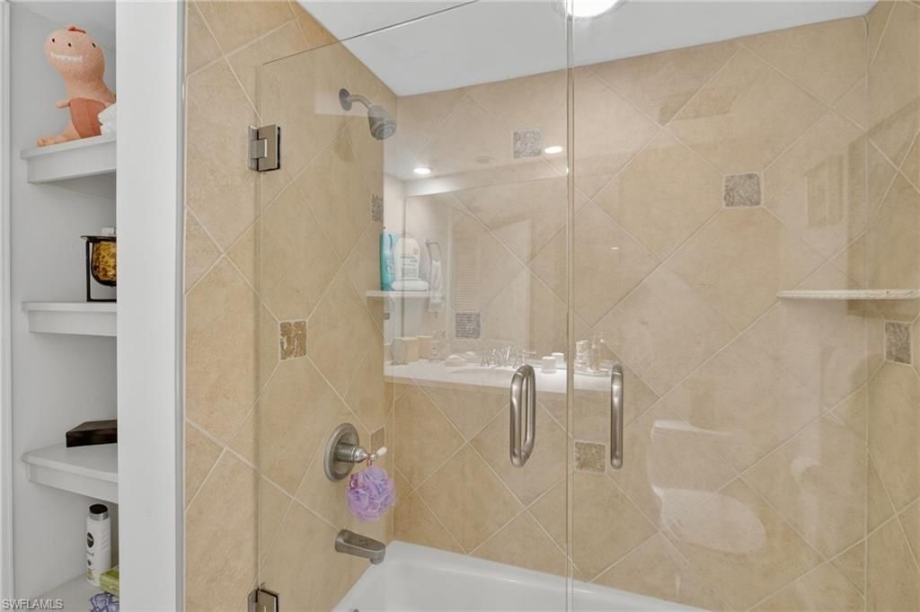 4041 Gulf Shore Blvd N, Unit 1807, Naples, FL 34103 Photo