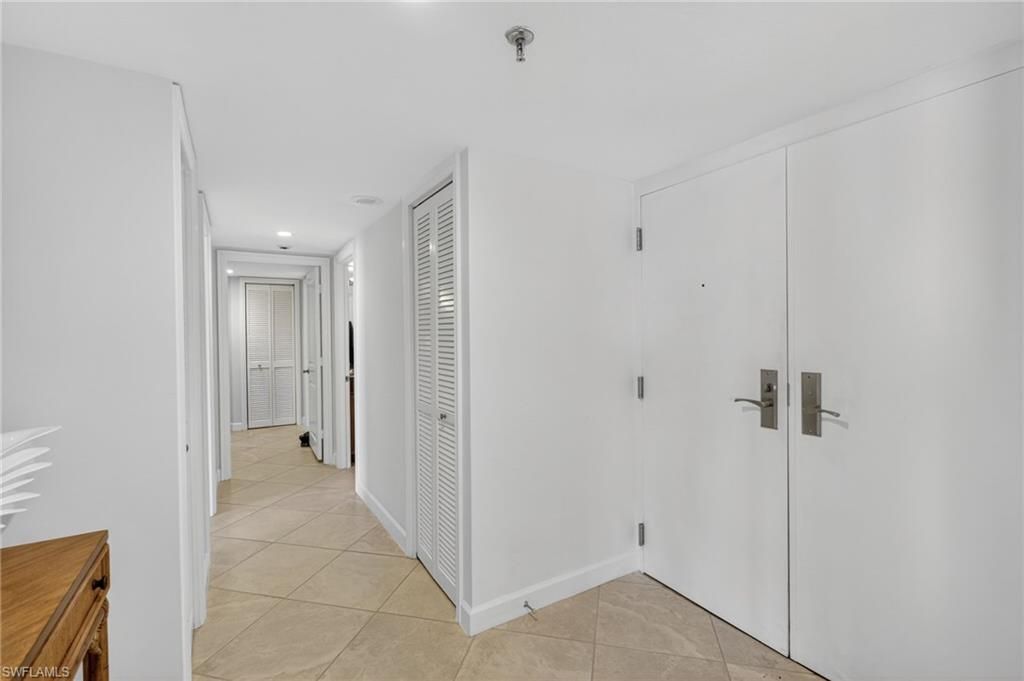 4041 Gulf Shore Blvd N, Unit 1807, Naples, FL 34103 Photo