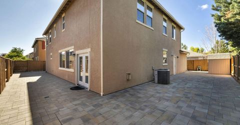 530 S Sand Crane Circle, Sparks, NV 89436 Photo