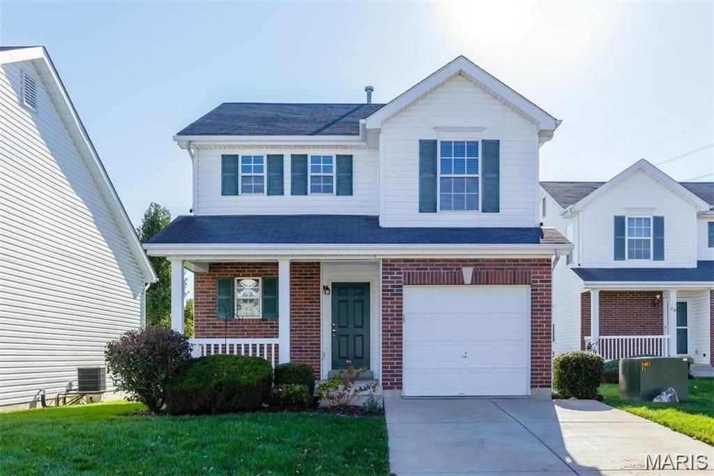 18 W Homefield Point Court , O Fallon, MO 63366 Main Photo