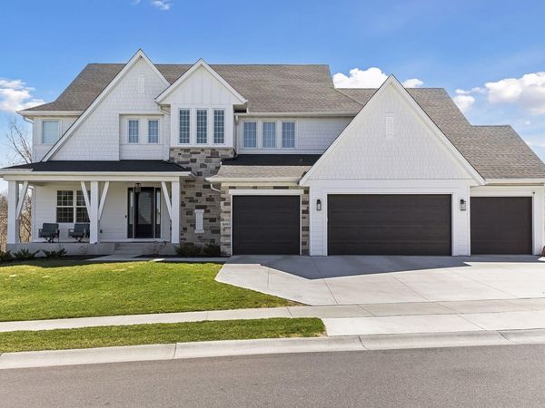 16865 46th Avenue N, Plymouth, MN 55446