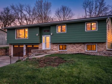 400 Lockwood Drive, Northfield, MN 55057