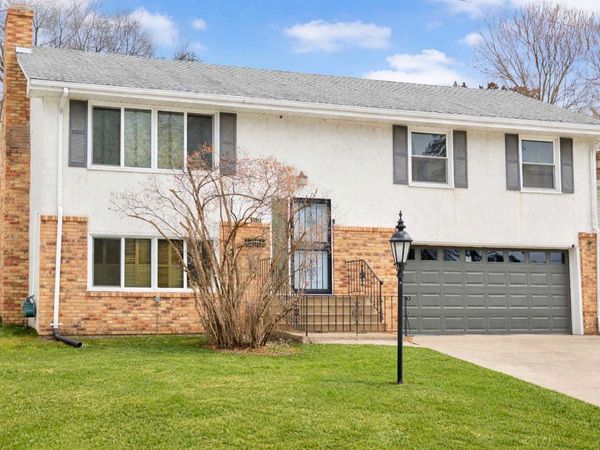 317 Madison Avenue N, Hopkins, MN 55343