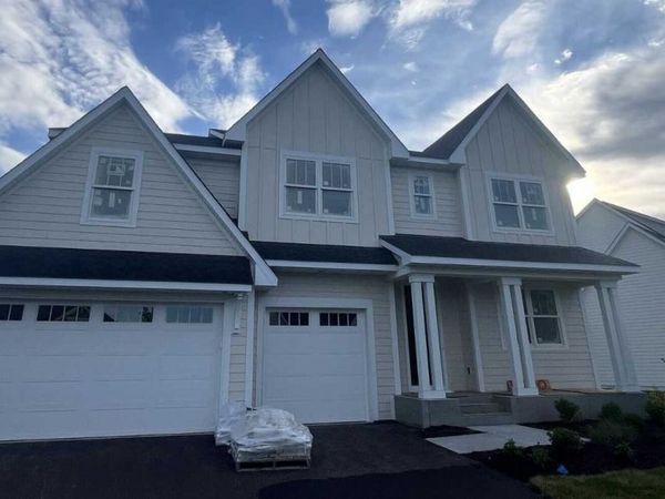 5520 Rolling Hills Parkway, Victoria, MN 55318