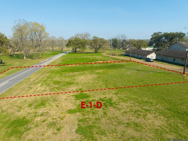 9756 West Feliciana Pkwy, St Francisville, LA 70775