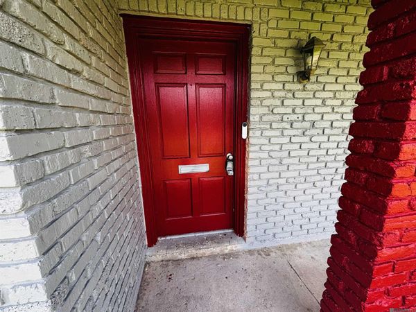 6873 Forest Park Dr, Baton Rouge, LA 70812