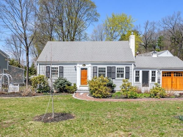 42 Jackson Rd, Wellesley, MA 02481