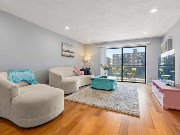 32 Whites Ave, Unit E441, Watertown, MA 02472