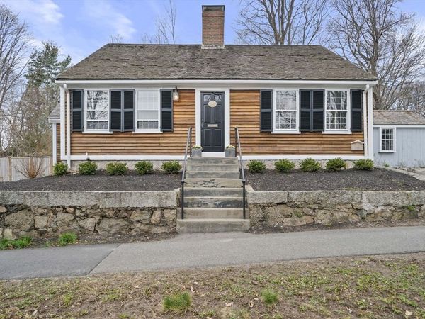 605 Main St, Hingham, MA 02043