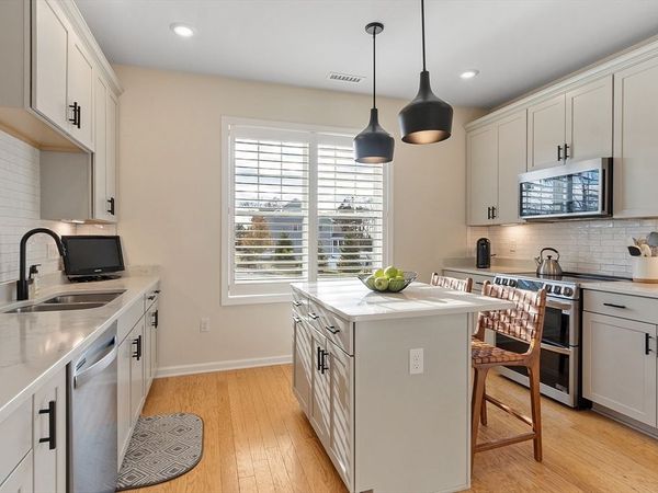 2 Francis Drive, Unit 101, Andover, MA 01810