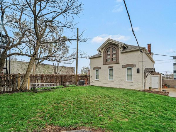 1391 Woodbridge Street, Detroit, MI 48207