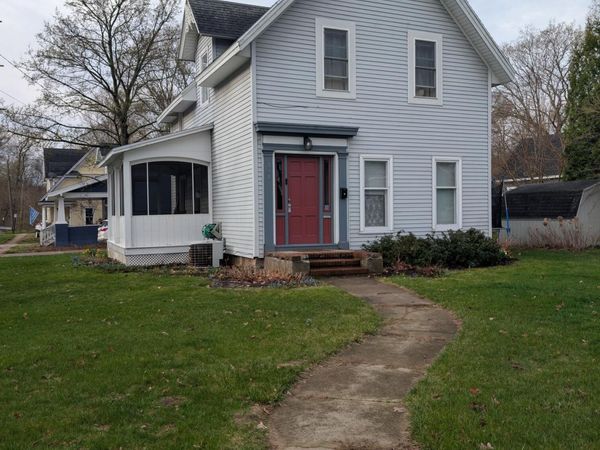 301 W Washington Street, Greenville, MI 48838
