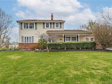 7406 Chestnut Ridge Rd , Lockport, NY 14094