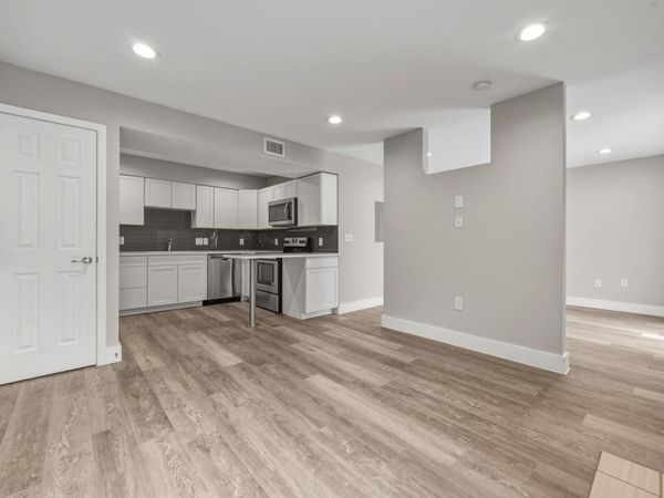 935 La Posada DR, Unit 144, Austin, TX 78752