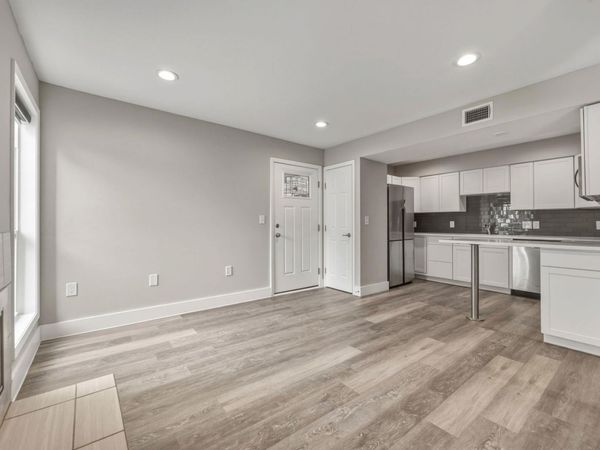 935 La Posada DR, Unit 144, Austin, TX 78752