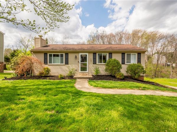 137 Walnut Strand, Imperial, PA 15126