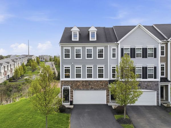 47 Truman Circle, Mc Kees Rocks, PA 15136