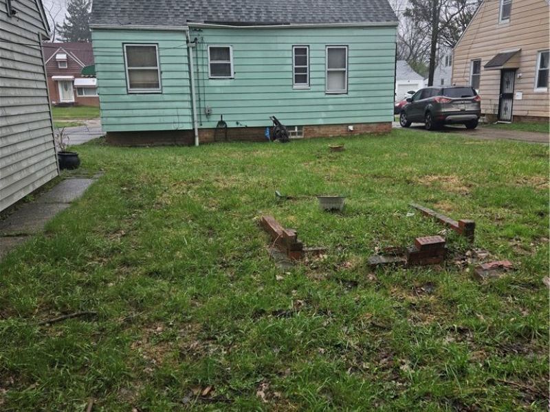 3948 E 188th Street, Cleveland, OH 44122 Photo 2