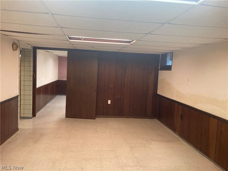 8409 Wainstead Drive, Parma, OH 44129 Photo 13