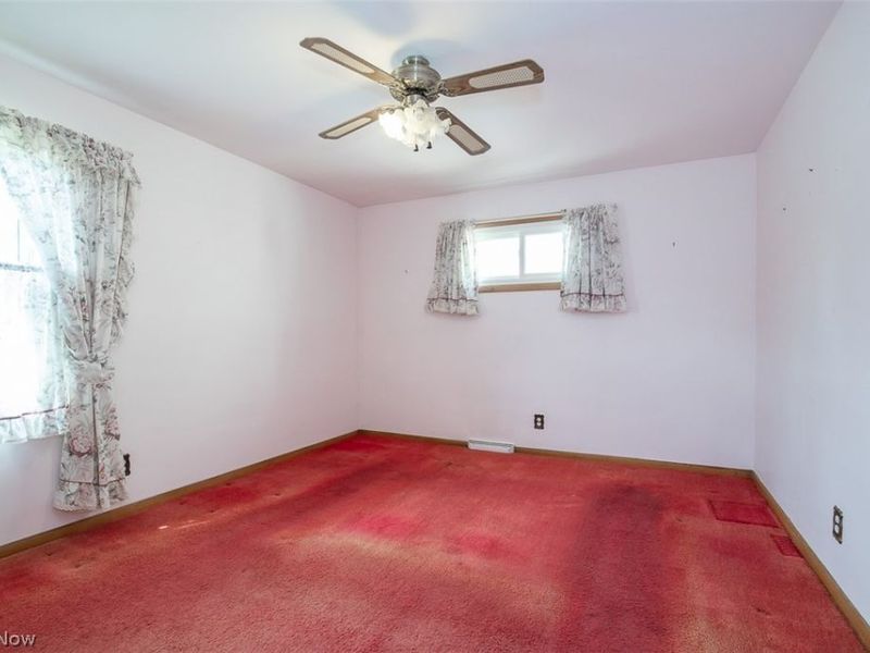 8409 Wainstead Drive, Parma, OH 44129 Photo 18