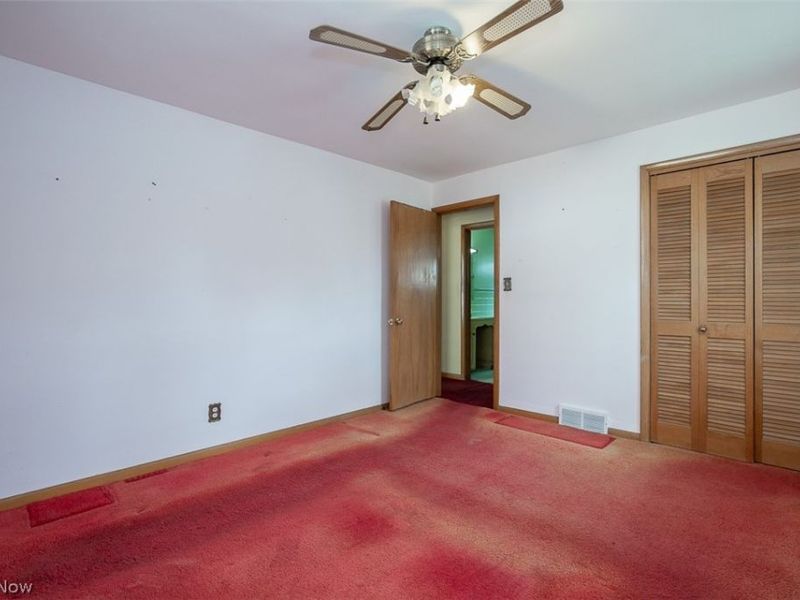 8409 Wainstead Drive, Parma, OH 44129 Photo 20