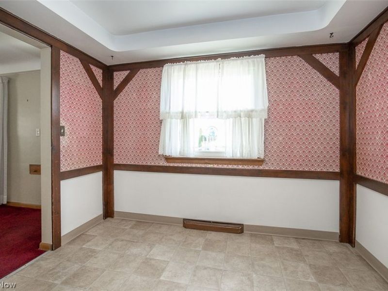 8409 Wainstead Drive, Parma, OH 44129 Photo 7