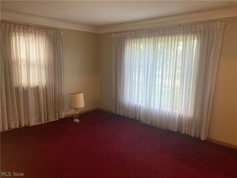 8409 Wainstead Drive, Parma, OH 44129 Photo 8