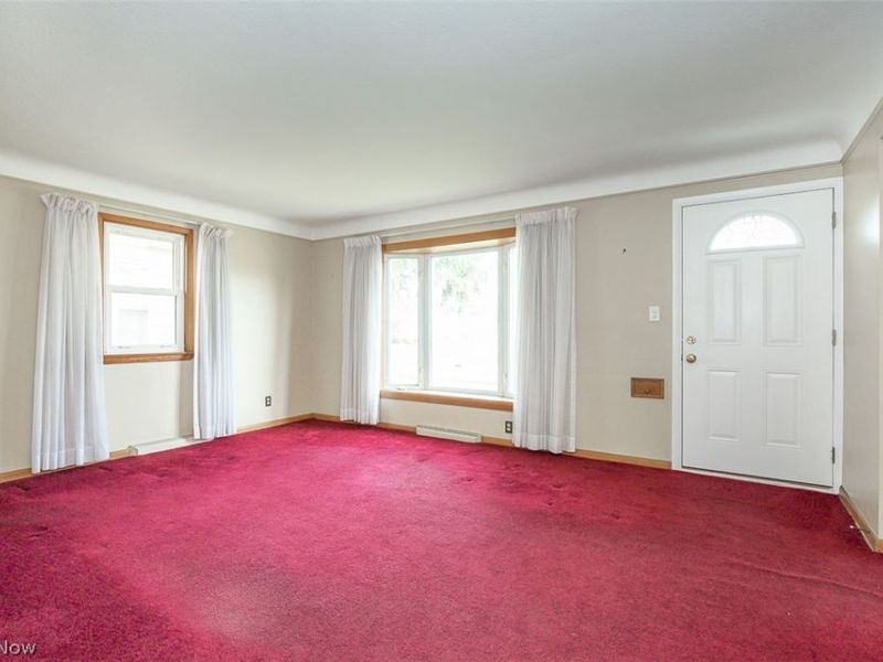 8409 Wainstead Drive, Parma, OH 44129 Photo 9
