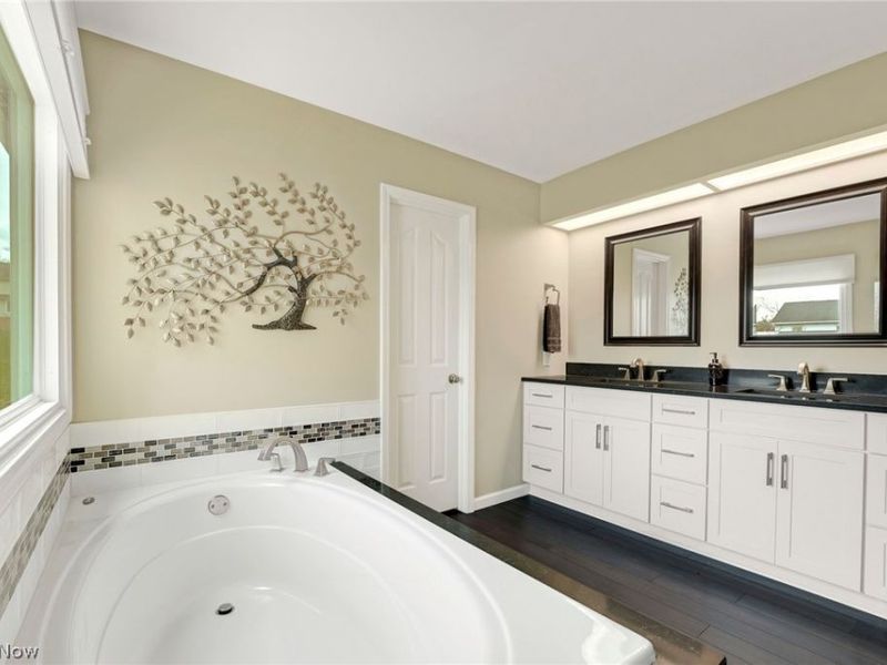 10287 Laura Lane, Twinsburg, OH 44087 Photo 23