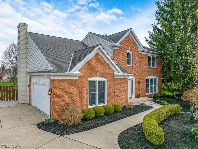 10287 Laura Lane, Twinsburg, OH 44087 Photo 3