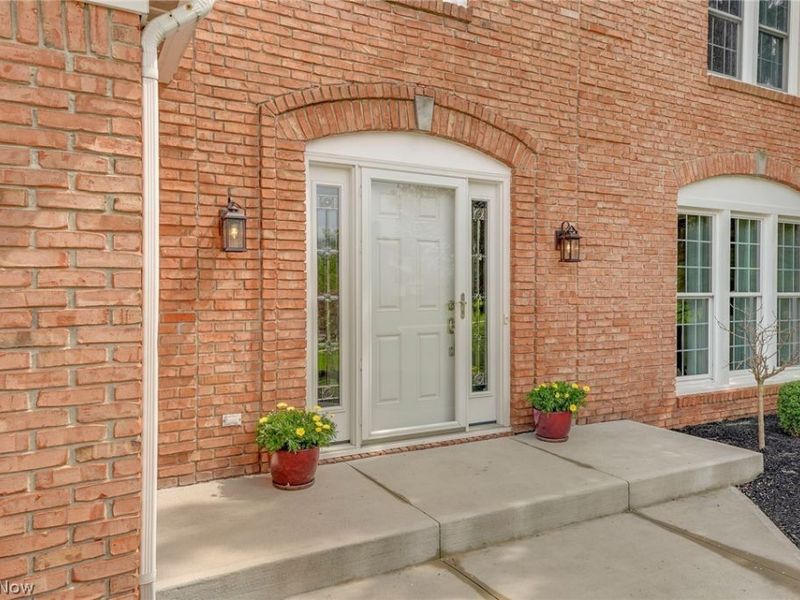 10287 Laura Lane, Twinsburg, OH 44087 Photo 4