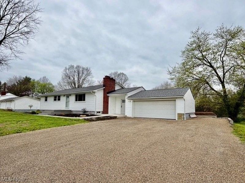 6277 Shepler Church Avenue SW, Navarre, OH 44662 Photo 4