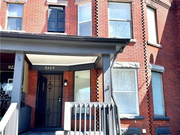 9229 Rosalind Avenue , Cleveland, OH 44106