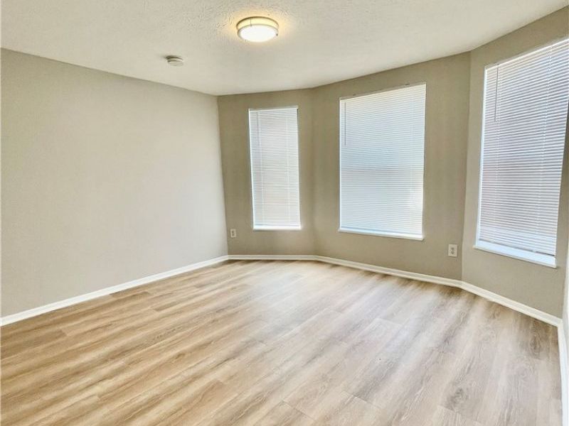 9229 Rosalind Avenue, Cleveland, OH 44106 Photo 12