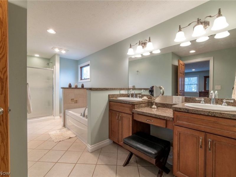 18211 Winchester Court, Strongsville, OH 44136 Photo 15