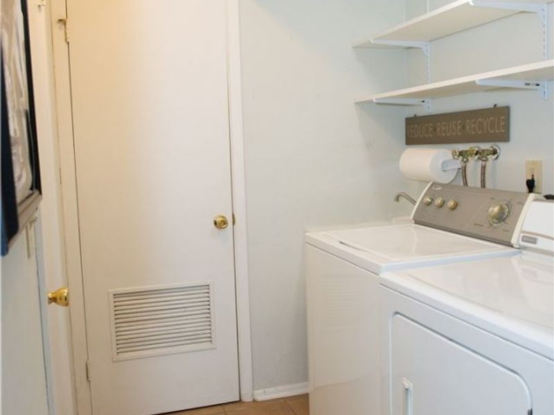 33803 Electric Boulevard, Unit C17, Avon Lake, OH 44012 Photo 20