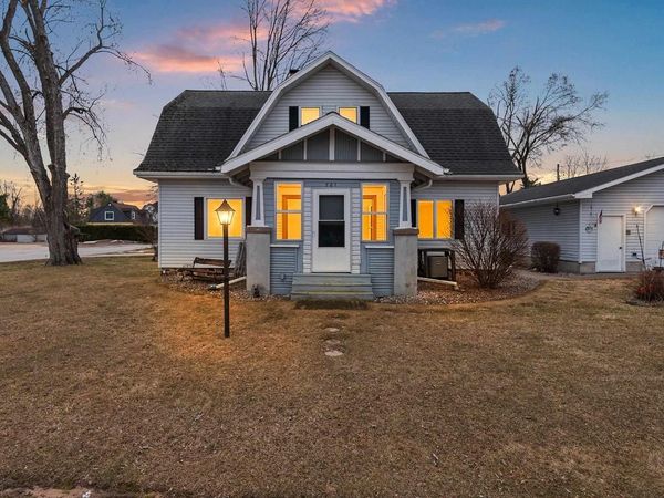 701 E PLEASANT STREET, Gresham, WI 54128