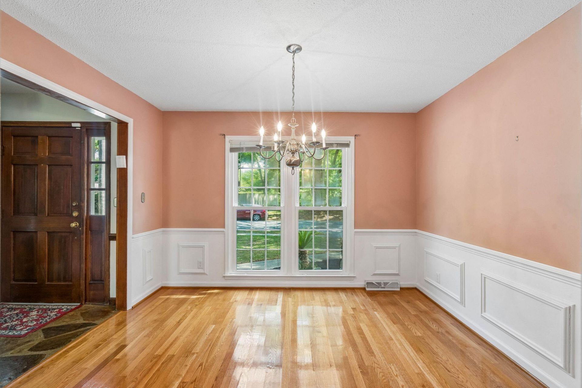 904 Stillwater Drive Photo 10