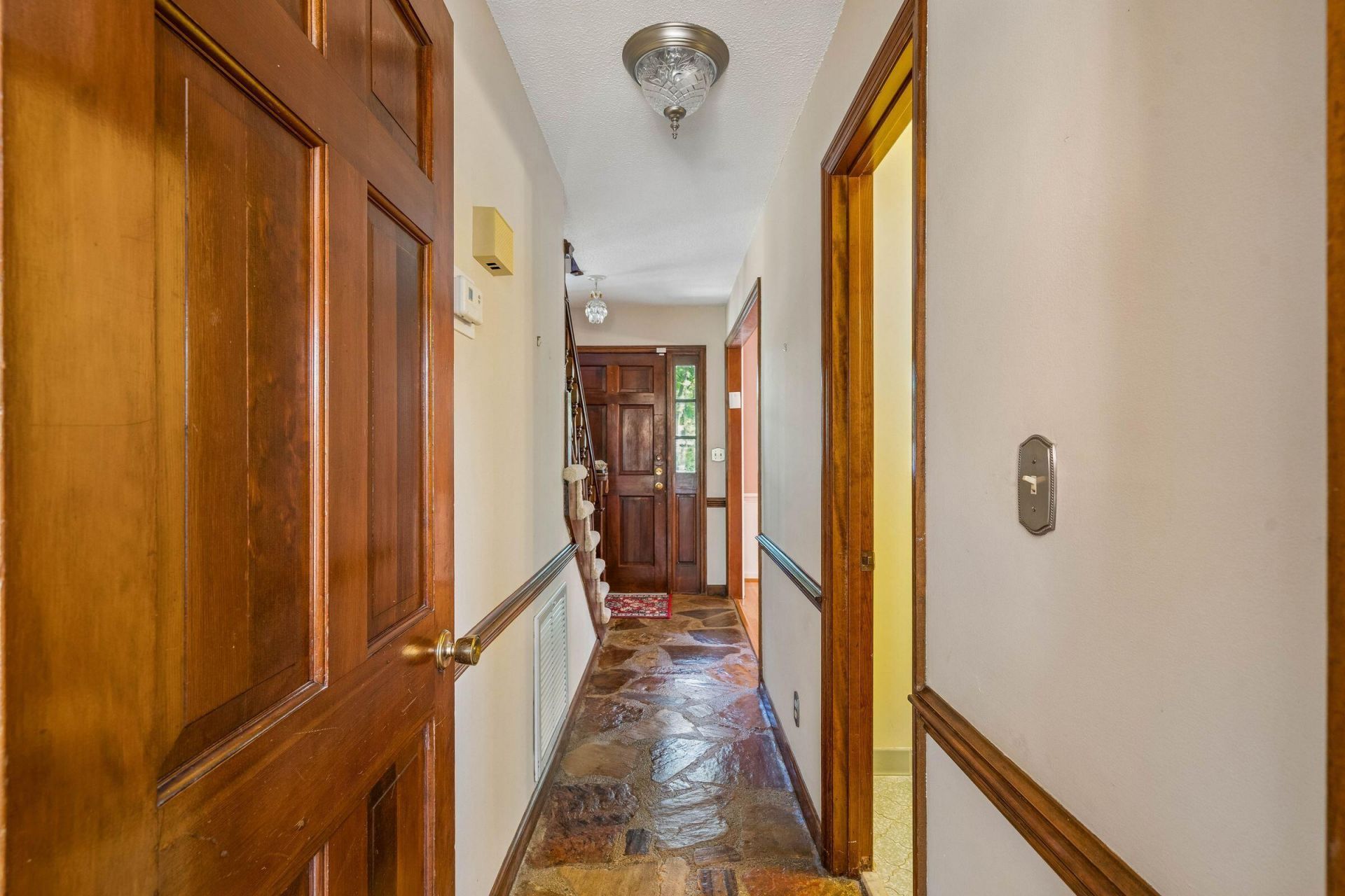 904 Stillwater Drive Photo 13