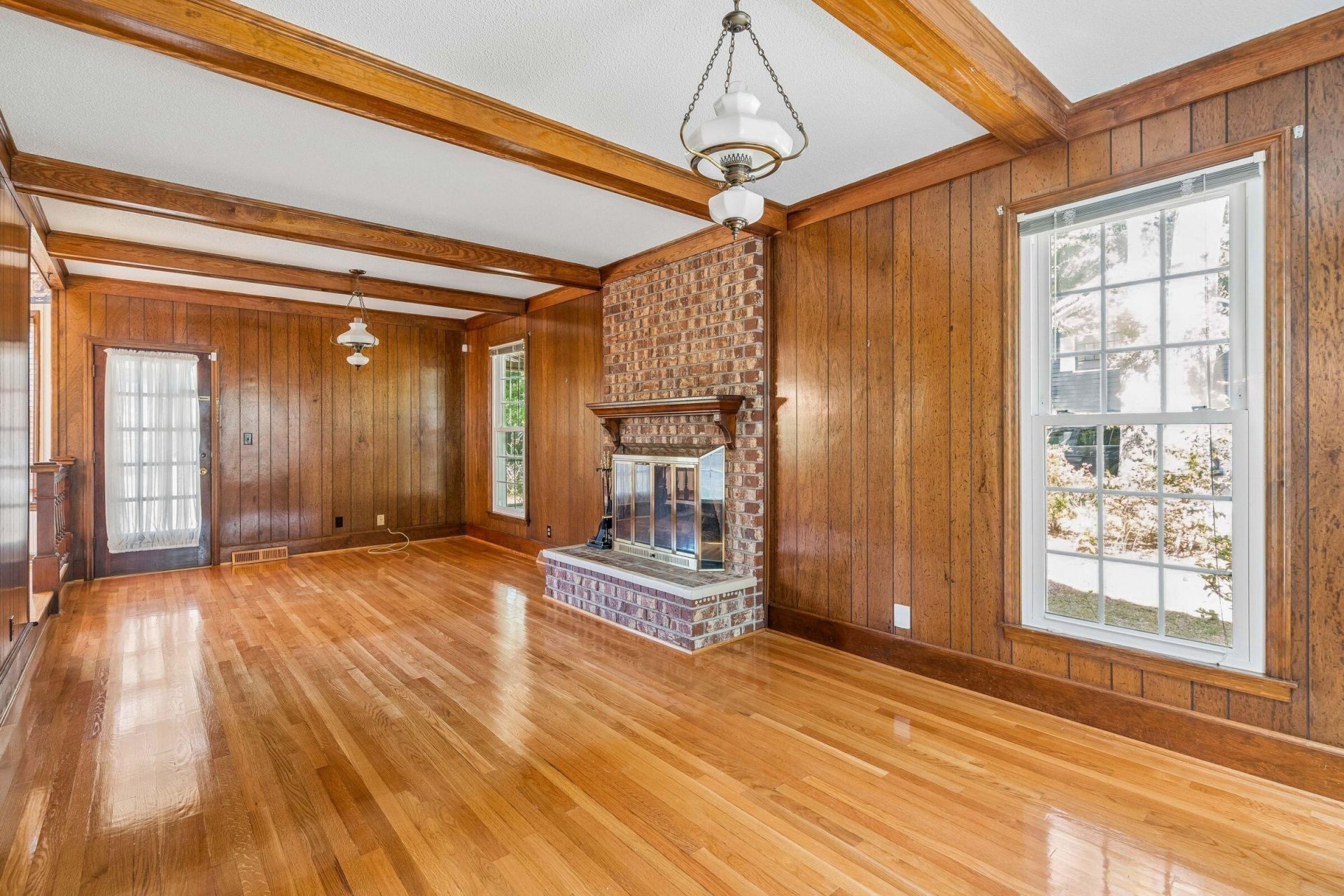 904 Stillwater Drive Photo 14