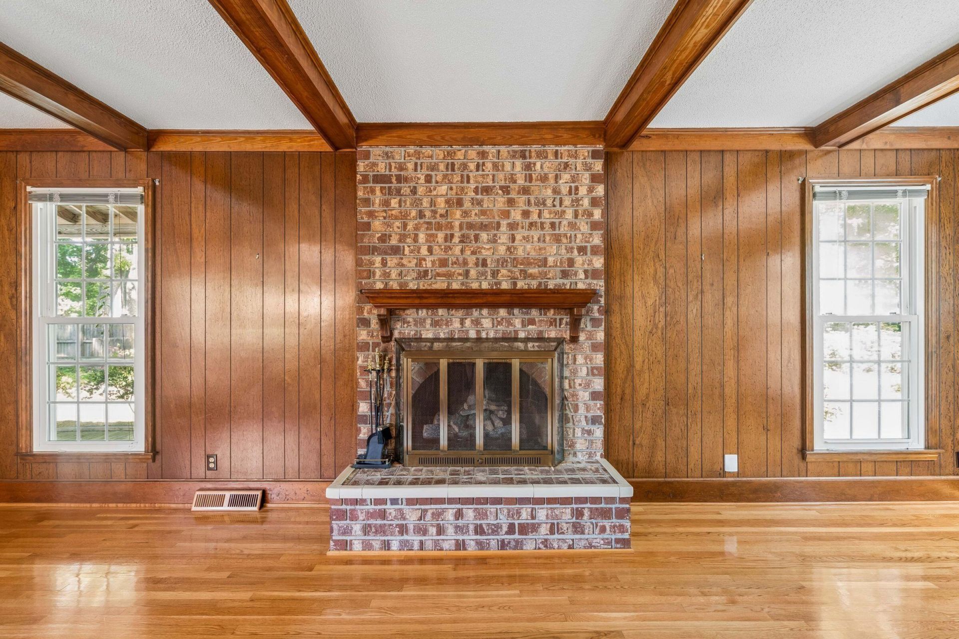 904 Stillwater Drive Photo 16