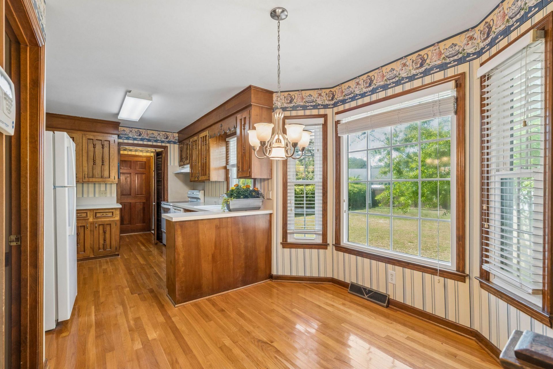 904 Stillwater Drive Photo 22