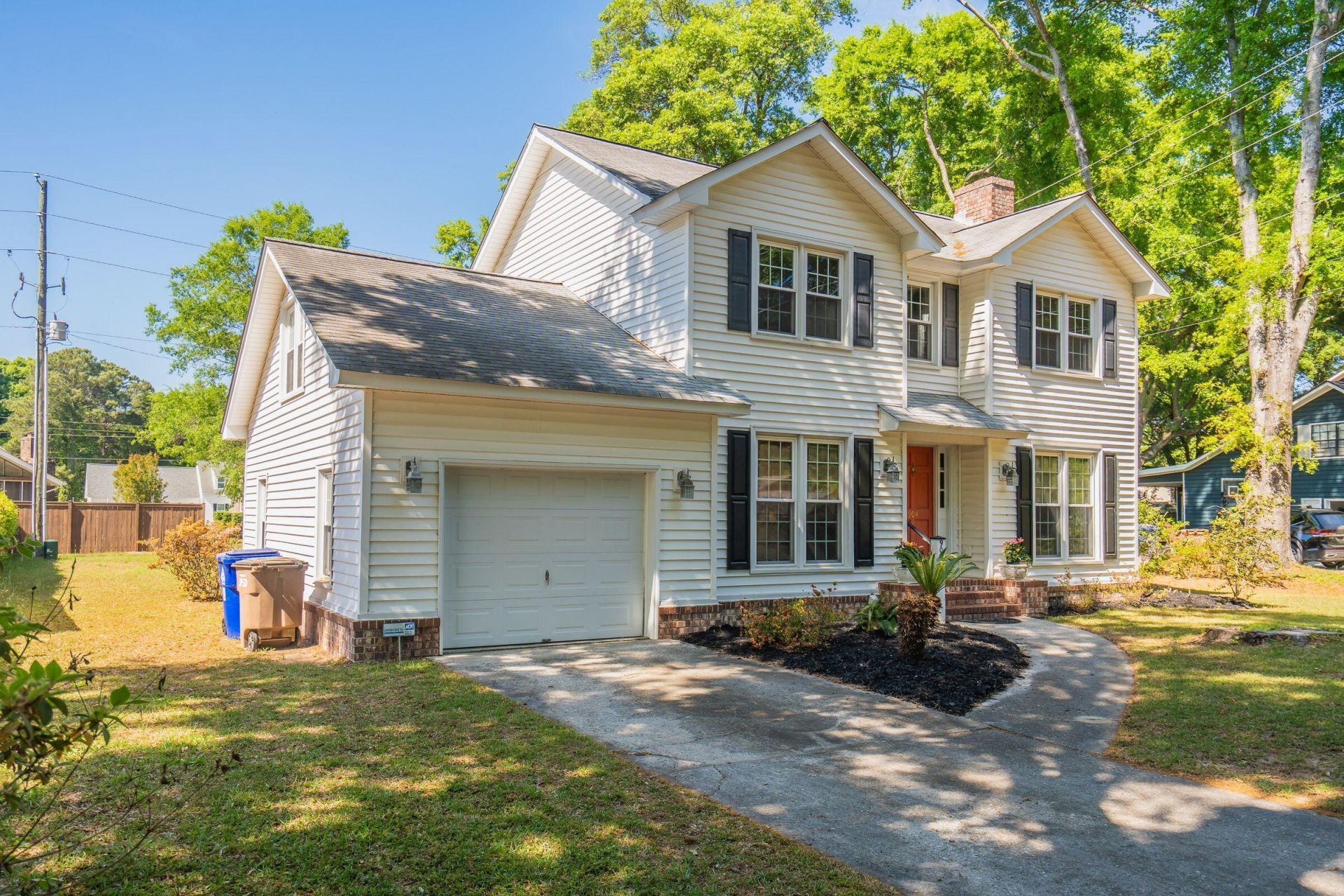 904 Stillwater Drive Photo 4