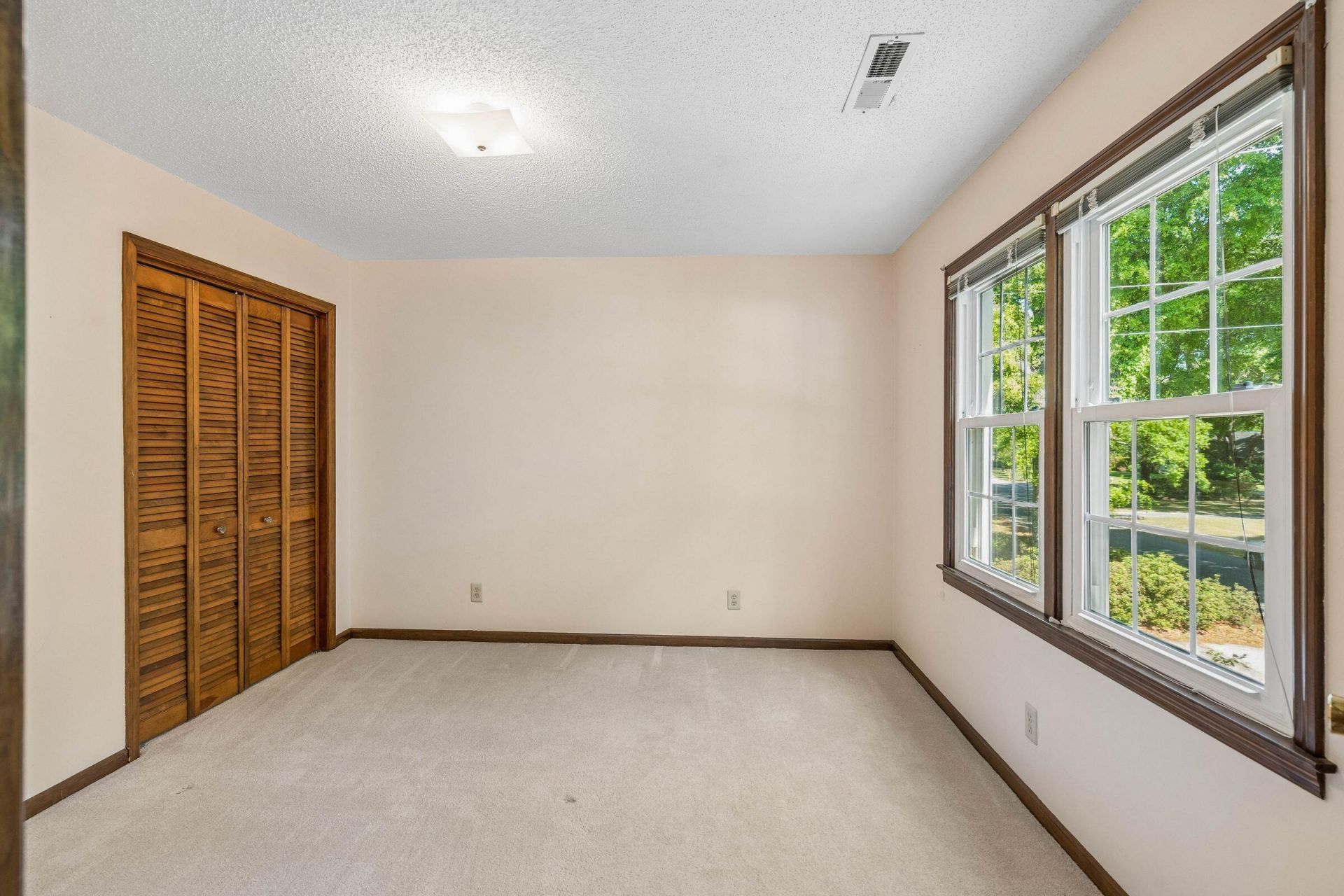 904 Stillwater Drive Photo 46