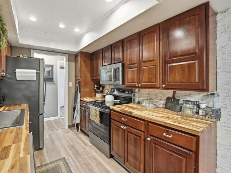 1755 Shawnee Road, Unit 207, Lima, OH 45805 Photo 8