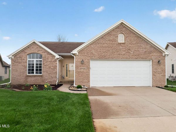 10760 Waterview Drive, Perrysburg, OH 43551