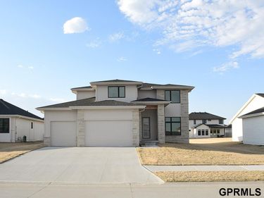 21121 Jessie Avenue , Elkhorn, NE 68022